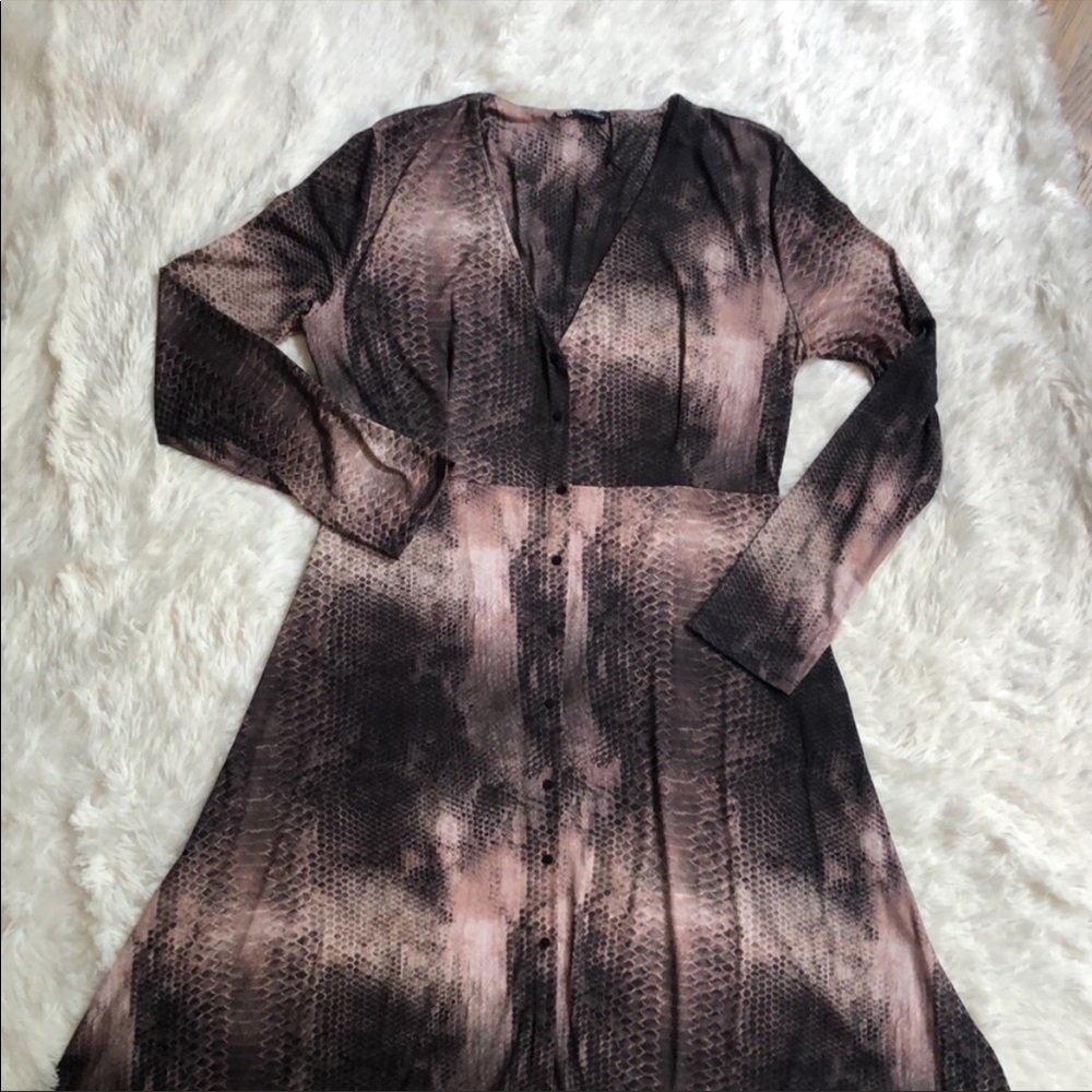 Zara EUC snakeskin v cut midi dress 🔥🐍 - Picture 4 of 7